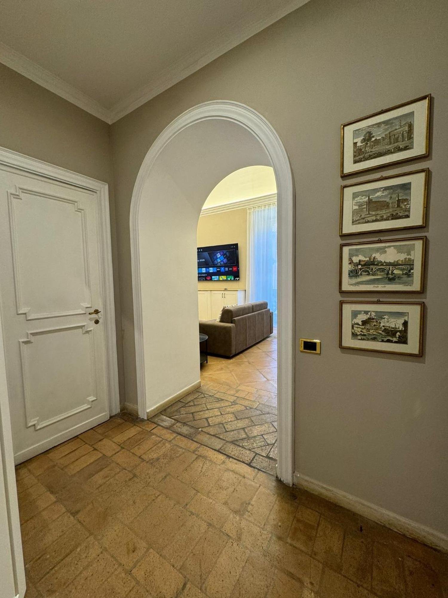 Eroma - Santa Maria Maggiore Basilica Apartment — Photos 3